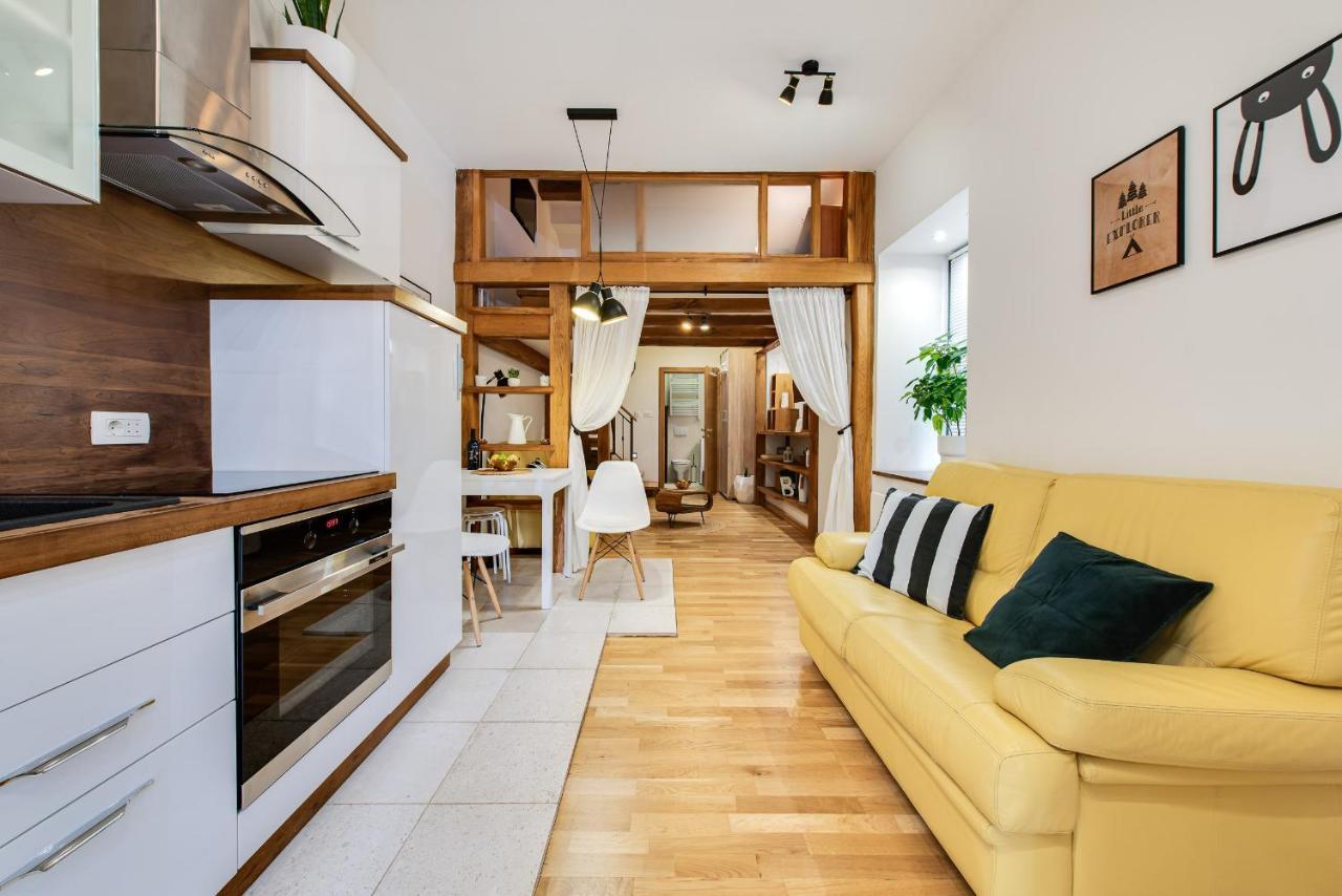 La Guardia Apartment With Free Private Parking غييكا المظهر الخارجي الصورة