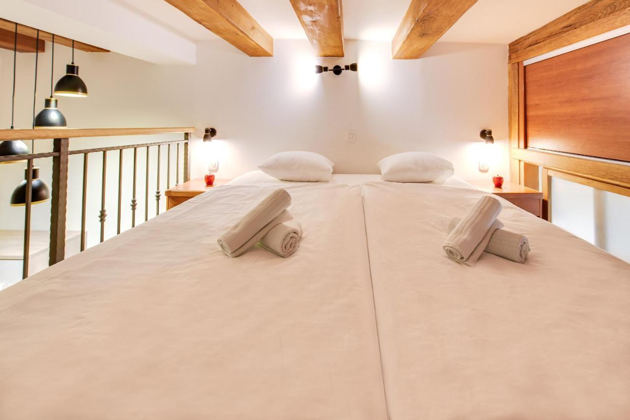 La Guardia Apartment With Free Private Parking غييكا المظهر الخارجي الصورة