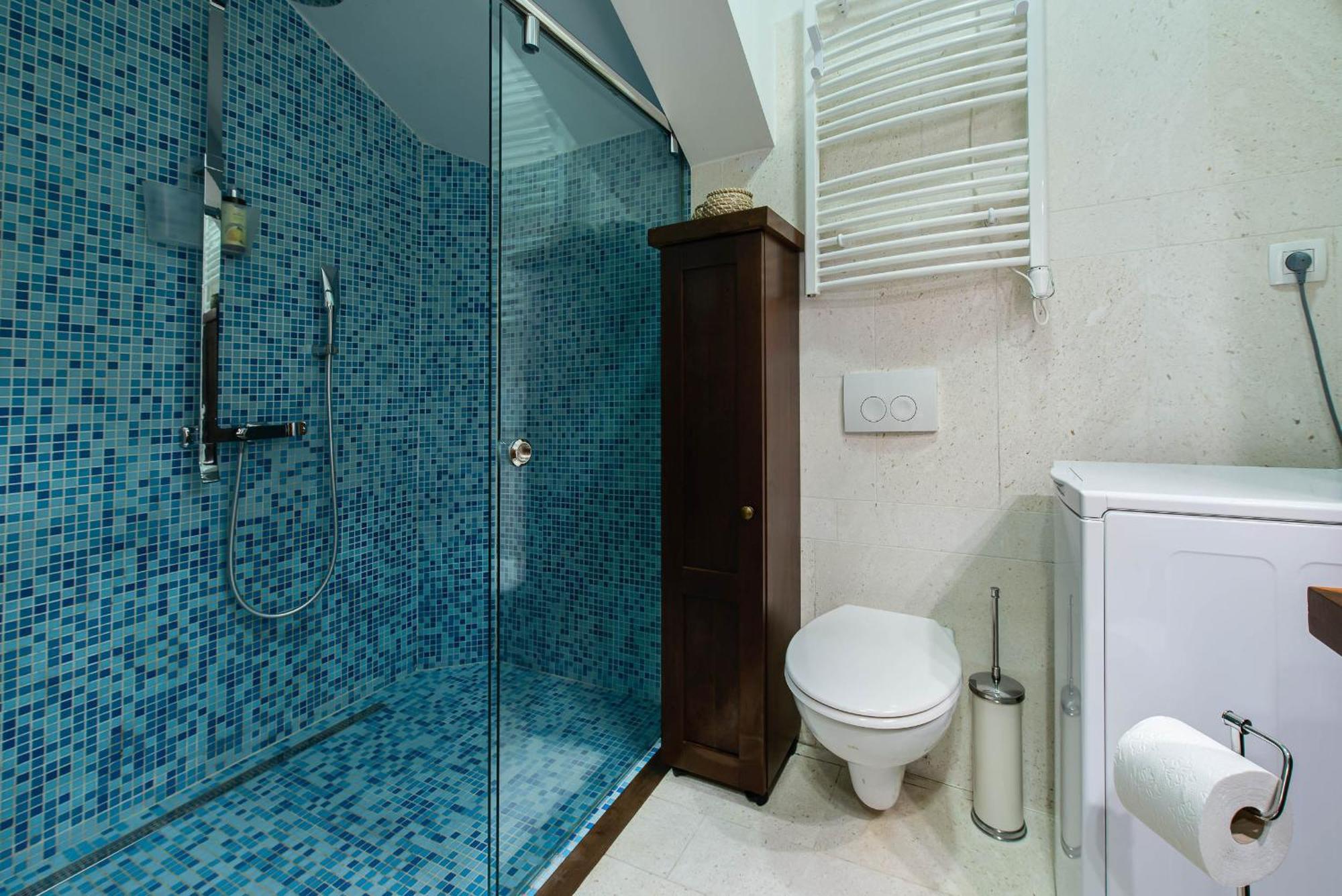 La Guardia Apartment With Free Private Parking غييكا المظهر الخارجي الصورة